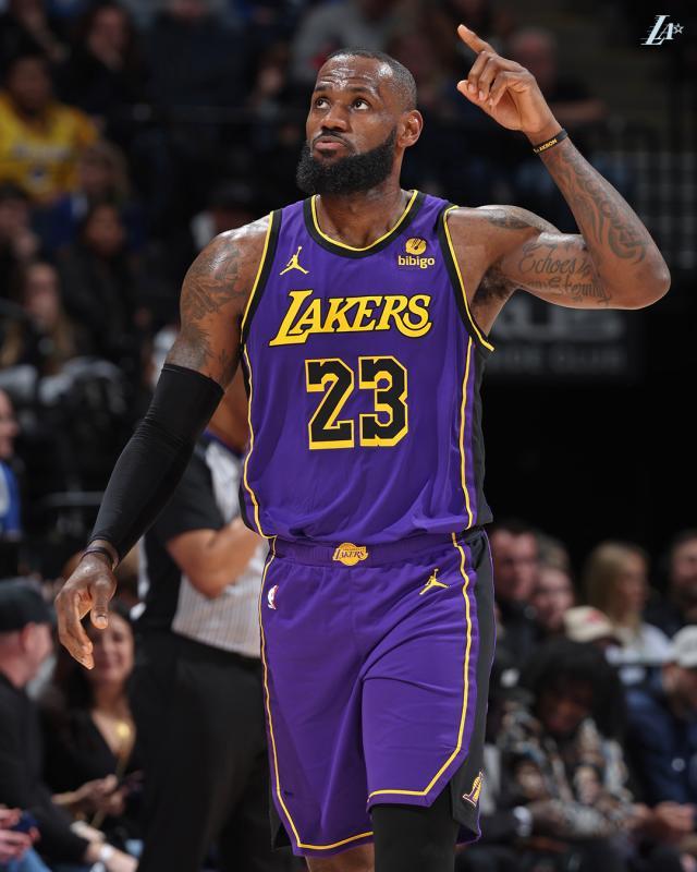 开云官网-从38岁输到39岁 詹姆斯带病背靠背空砍34分