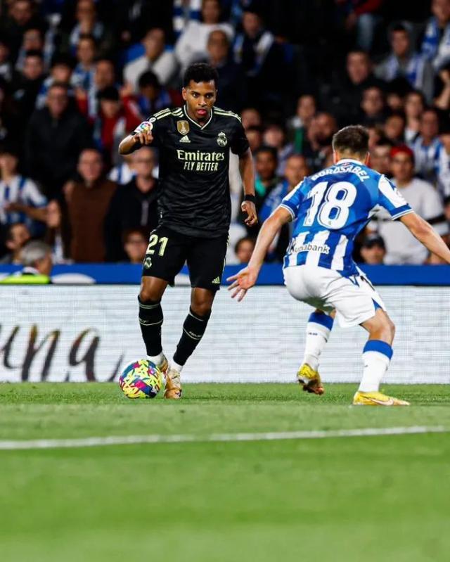 1683068142322060180.jpg 开云体育入口-【西甲】米利唐送礼卡瓦哈尔染红 10人皇马0比2皇社