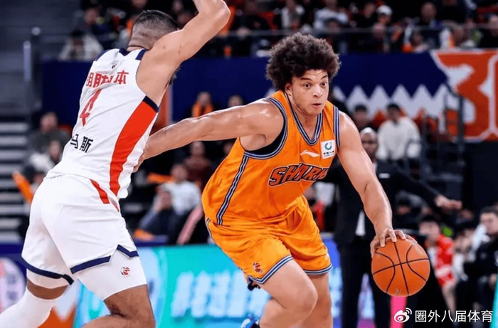开云官网-郭艾伦缺席,上海大胜广州!张镇麟9中1狂打铁,王哲林破万分大关|上海队|洛夫顿|浙江队|浙江男篮|上海男篮_新浪体育_新浪新闻